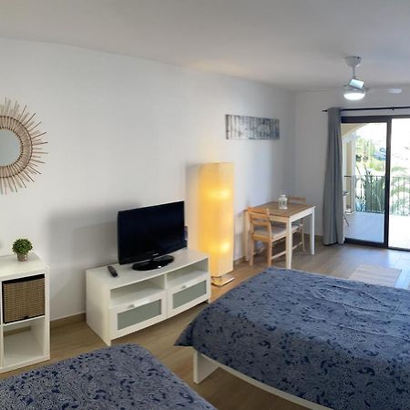 Castle Harbour Los Cristianos Beautiful Studio With Pool View Bagian luar foto