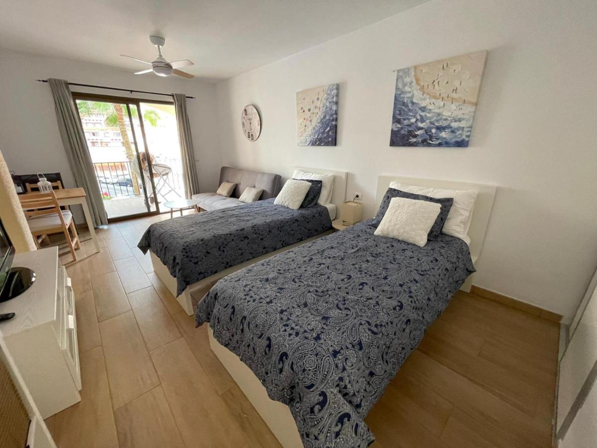 Castle Harbour Los Cristianos Beautiful Studio With Pool View Bagian luar foto