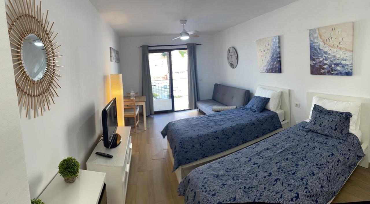 Castle Harbour Los Cristianos Beautiful Studio With Pool View Bagian luar foto