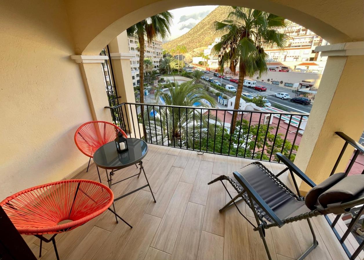Castle Harbour Los Cristianos Beautiful Studio With Pool View Bagian luar foto
